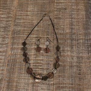 Necklace and earring set NWOT